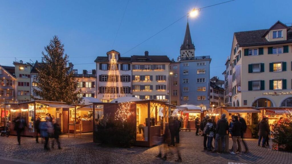 christmas market münsterhof