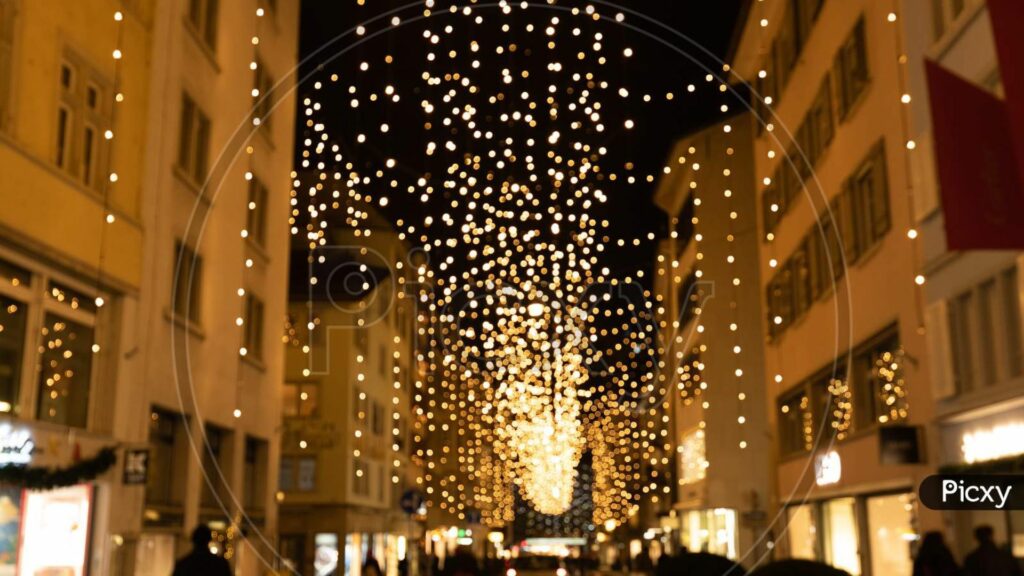 lucy christmas lights